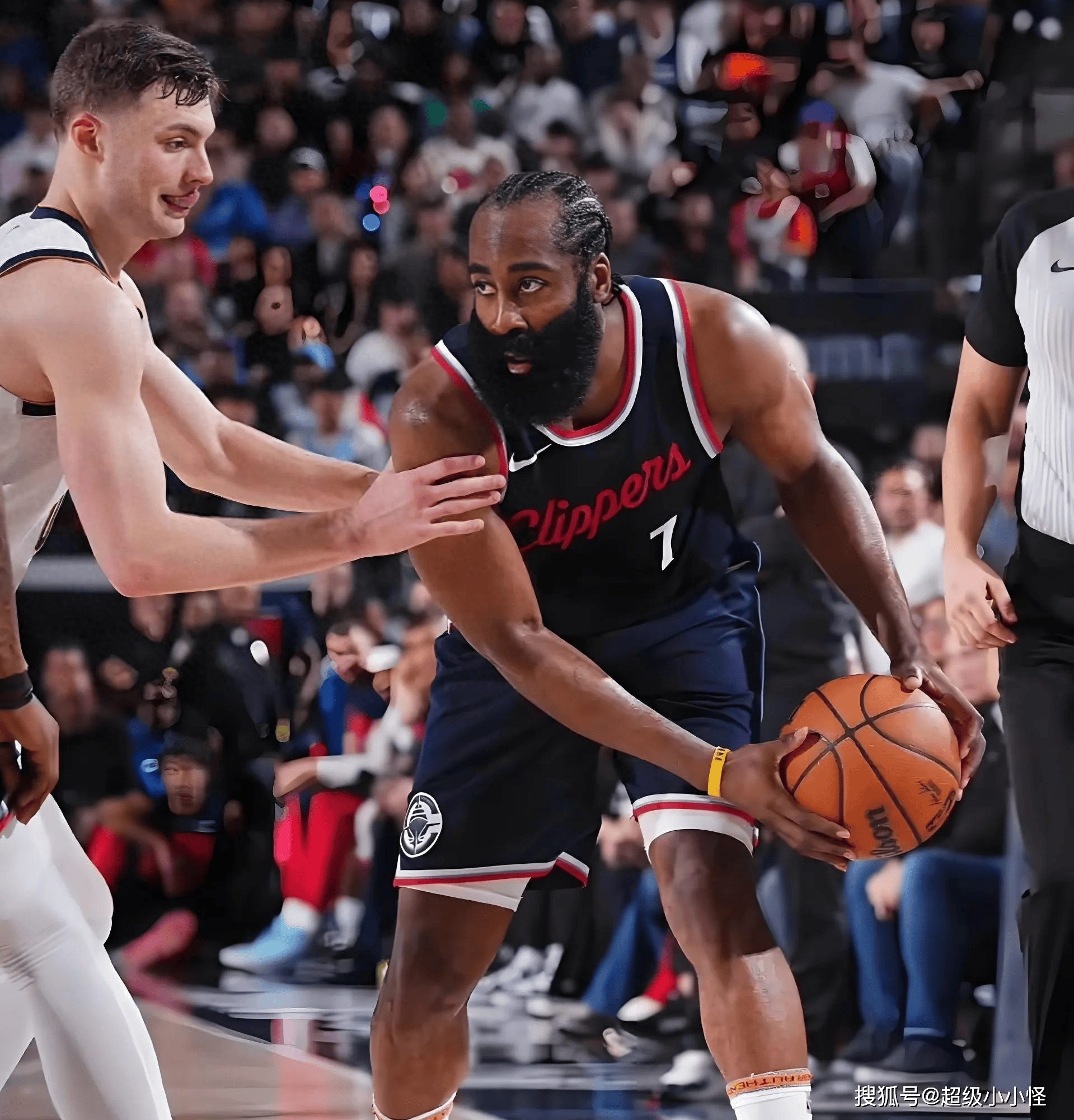 重要助攻引发热议!,Faker在快船比赛中大比分获胜全场沸腾不已 重要助攻引发热议!,Faker在快船比赛中大比分获胜全场沸腾不已