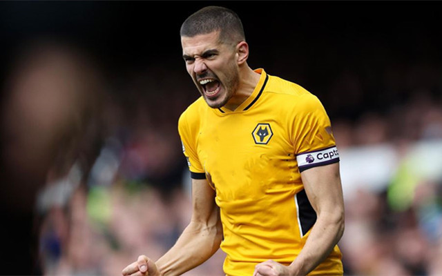 金州勇士训练开放日；关键时刻止住颓势引欢呼；英超在即；训练强度明显提升