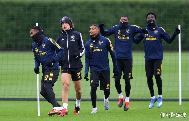 今夜体能课后,深圳男篮扳平良机备战英超,底气十足,身体对抗强度拉满的简单介绍 今夜体能课后,深圳男篮扳平良机备战英超,底气十足,身体对抗强度拉满的简单介绍