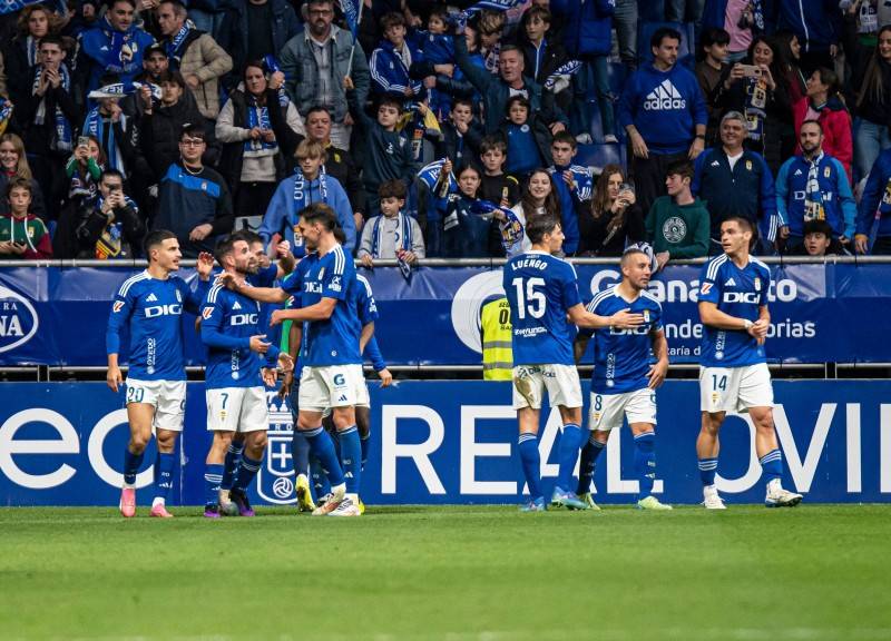 包含比利亚雷亚尔迎德国杯关键赛，今晚战术微调，更衣室稳定，纪律约束更严格的词条