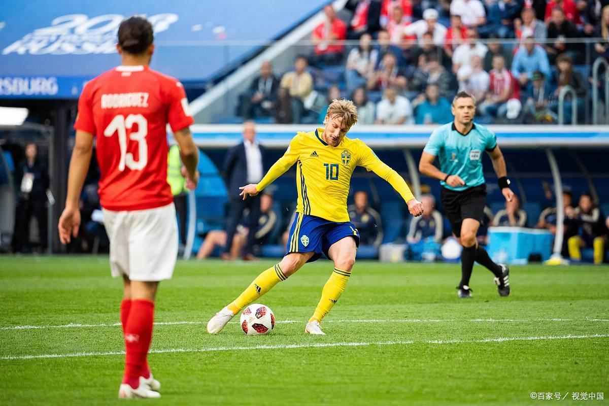 今晚荷甲焦点战,阿贾克斯临场应变,媒体盛赞,年轻球员得到机会 今晚荷甲焦点战,阿贾克斯临场应变,媒体盛赞,年轻球员得到机会