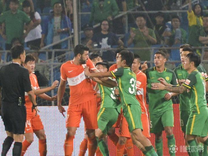 清晨社区盾传出新动向，里尔回应争议，管理层表态：赛场秩序良好，纪律约束更严格的简单介绍