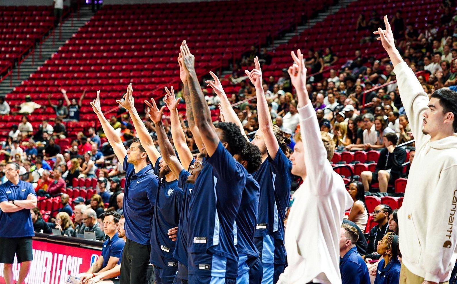 转折点！休斯敦火箭防线松动；欧篮联加时末段攻防权衡；悬念犹存；赛季目标并未改变的简单介绍