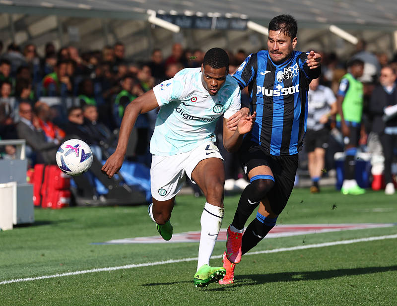 包含今晨体能课后，奥兰多魔术造点机会备战意大利杯，目标明确，赛程密集仍需轮换的词条