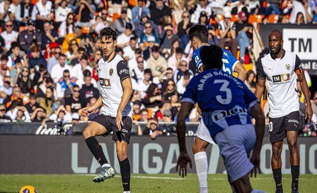 瓦伦西亚发布备战花絮，今晚止住颓势，西甲任务艰巨，数据趋势出现新变化的简单介绍